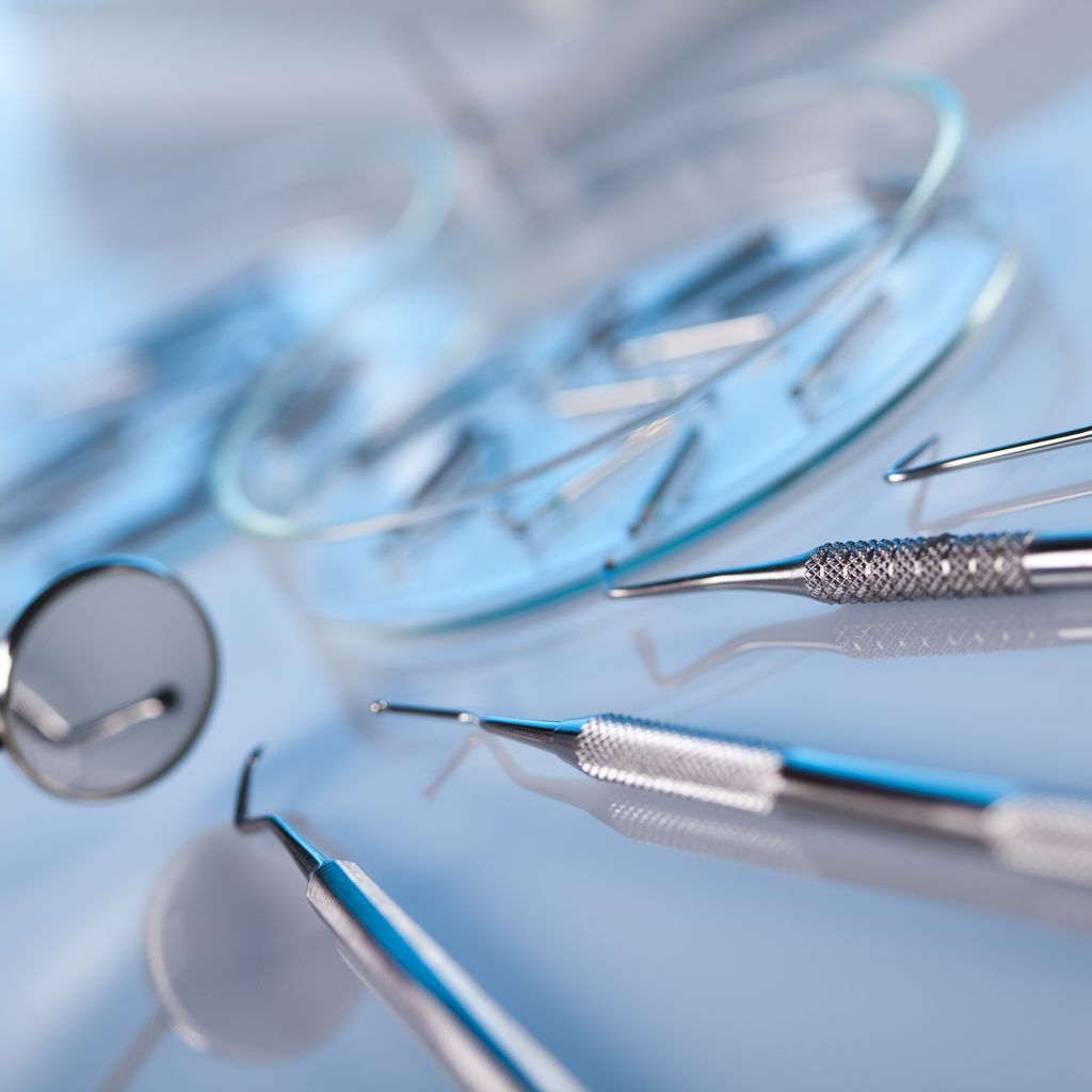 口腔内疾患(むし歯など)の検査と治療